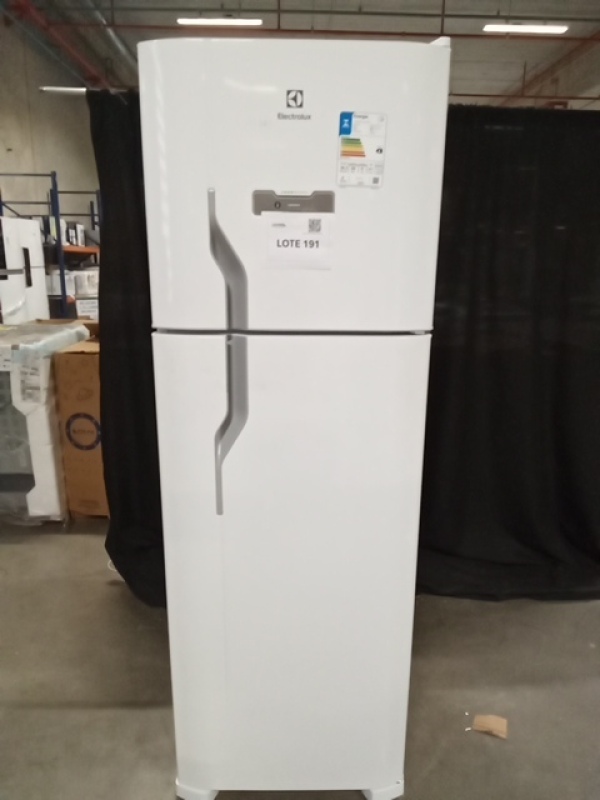 (01) REFRIGERADOR FROST FREE 371L ELECTROLUX DFN41 220V BRANCO