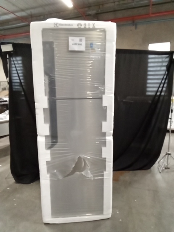 (01) REFRIGERADOR FF 480L ELECTROLUX TF71S INOX LOOK 127V
