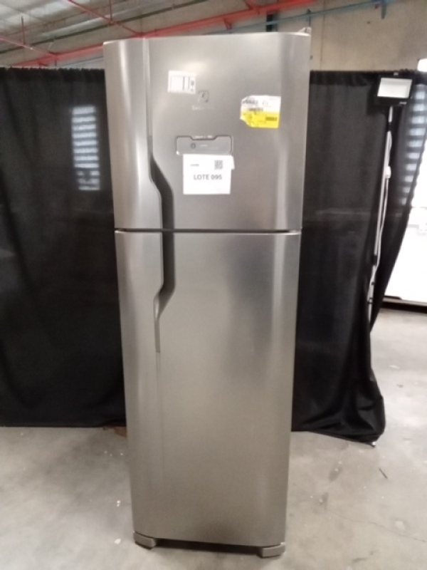 (01) REF FF 371L ELECTROLUX DFX41 110V INX