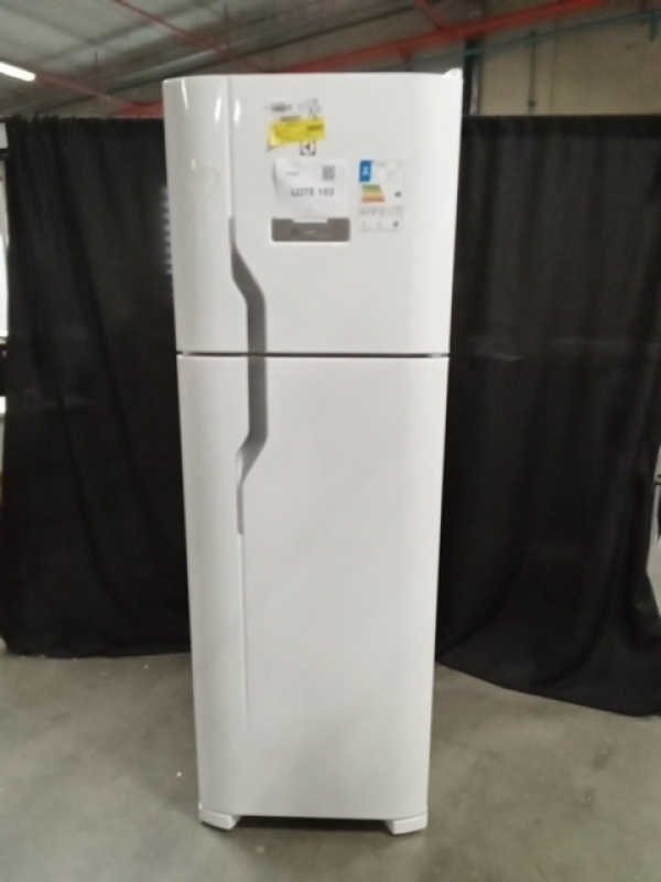(01) REF FF 371L ELECTROLUX DFN41 220V BC